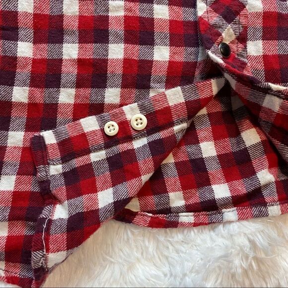 Roebuck & Co Red/White Plaid Flannel Button Down Shirt, Size Large - Picture 9 of 12